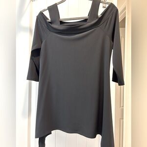 Clara SunWoo Black Cold Shoulder Tunic Handkerchief Hem 3/4 sleeves size Small